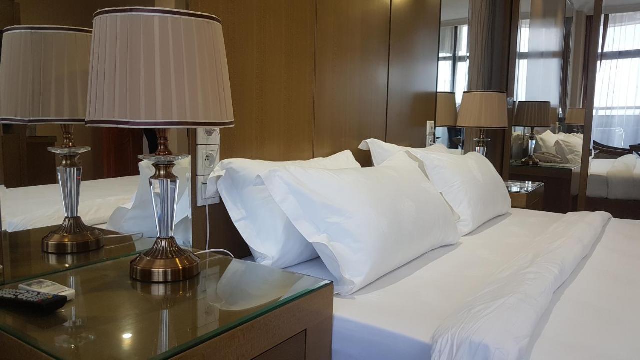 Edmond Hotel Brazzaville Exteriör bild